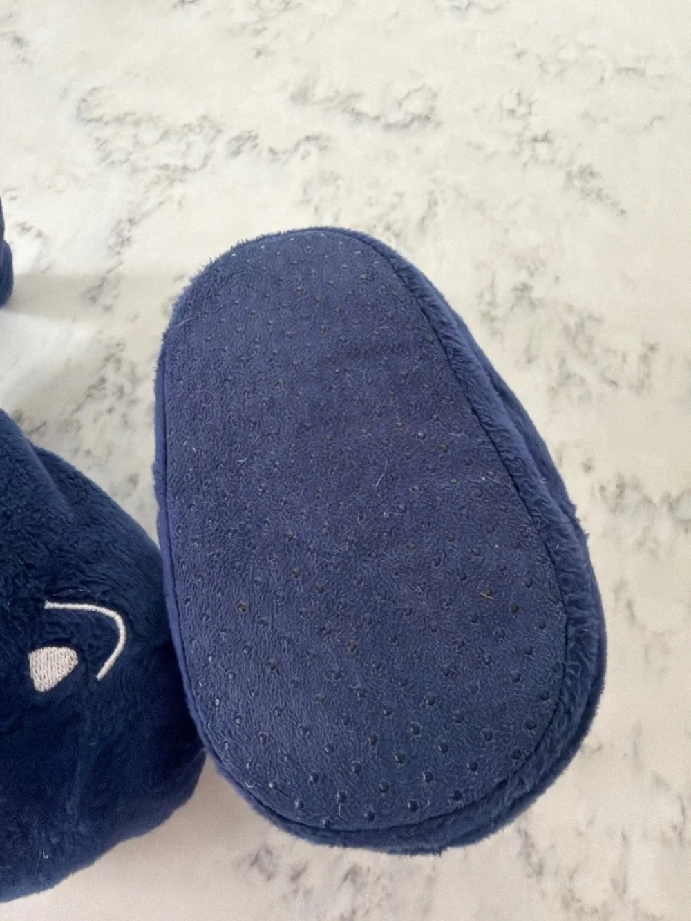 Vineyard Vines Navy Whales Slippers